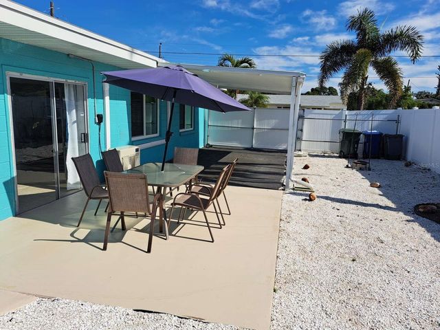 539 SHORE ROAD, Nokomis, FL 34275