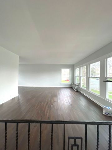 2808 Cherrywood Lane, Hazel Crest, IL 60429