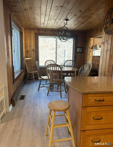 293 Giants Neck Road, East Lyme, CT 06357