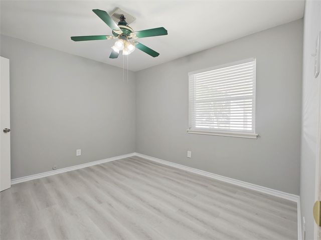 8818 Roos Road, Houston, TX 77036