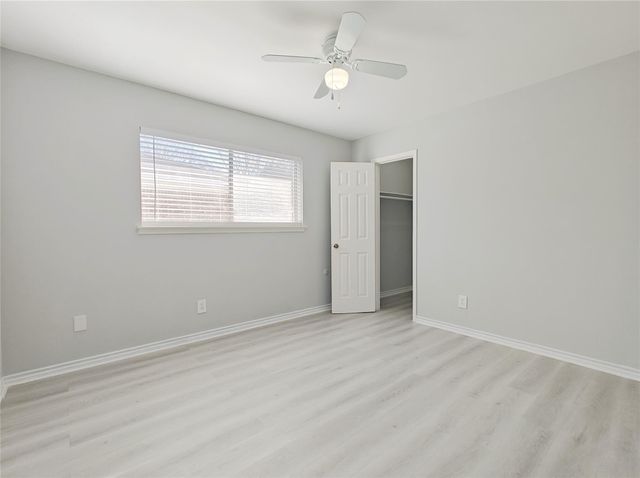 8818 Roos Road, Houston, TX 77036