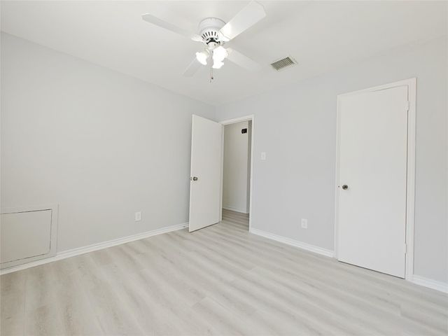 8818 Roos Road, Houston, TX 77036