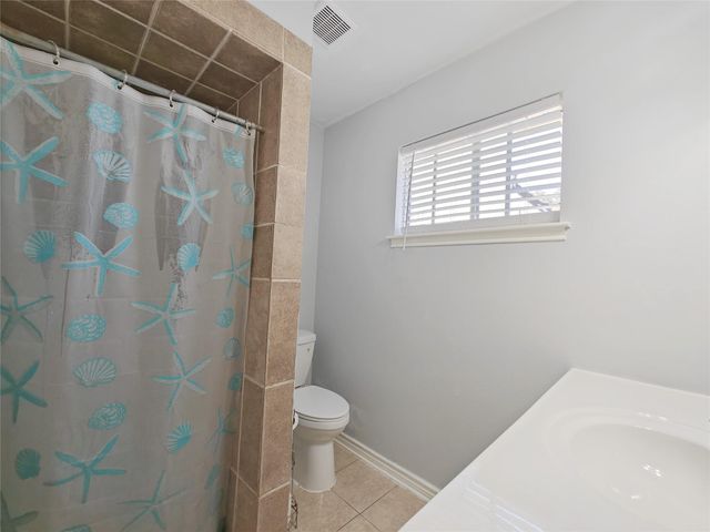 8818 Roos Road, Houston, TX 77036