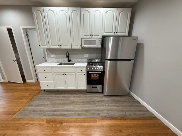 83 Haven Street 3C, Reading, MA 01867