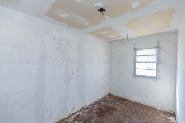 613 N Hazel Street, Pampa, TX 79065