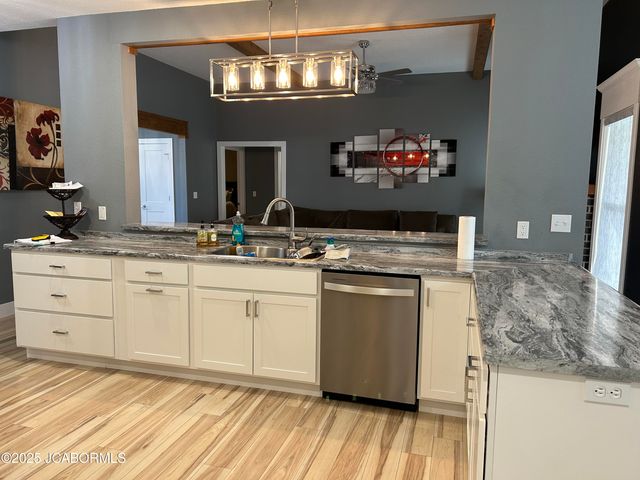 1325 SUMMERFIELD DRIVE, Jefferson City, MO 65109