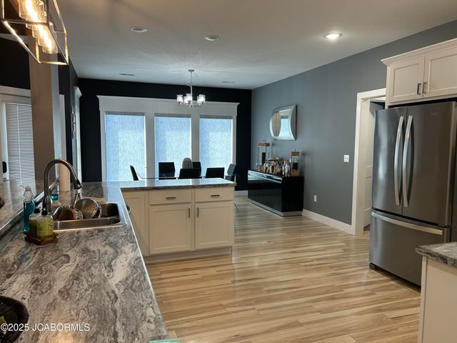 1325 SUMMERFIELD DRIVE, Jefferson City, MO 65109