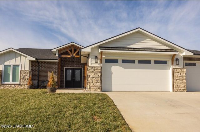 1325 SUMMERFIELD DRIVE, Jefferson City, MO 65109