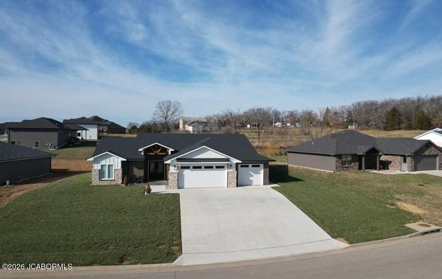 1325 SUMMERFIELD DRIVE, Jefferson City, MO 65109