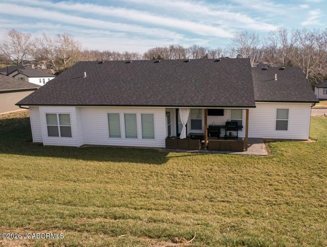 1325 SUMMERFIELD DRIVE, Jefferson City, MO 65109
