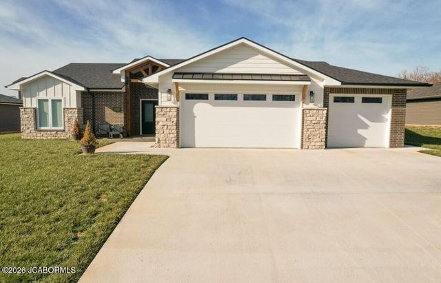 1325 SUMMERFIELD DRIVE, Jefferson City, MO 65109