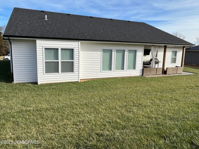 1325 SUMMERFIELD DRIVE, Jefferson City, MO 65109