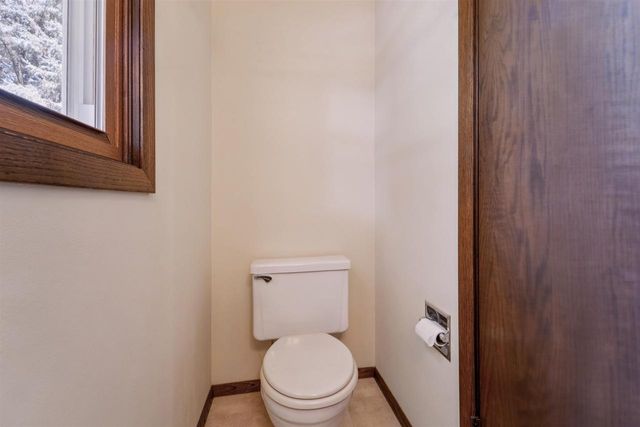 N8815 ISAAR ROAD, Seymour, WI 54165