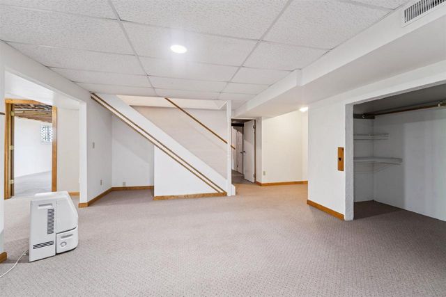 N8815 ISAAR ROAD, Seymour, WI 54165