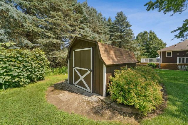 N8815 ISAAR ROAD, Seymour, WI 54165
