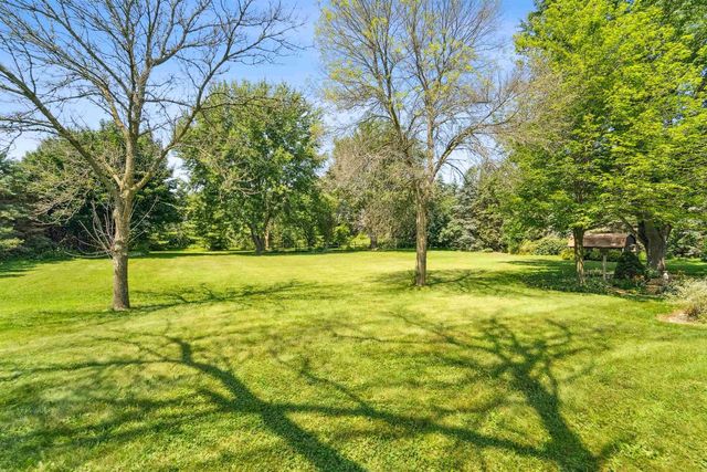 N8815 ISAAR ROAD, Seymour, WI 54165