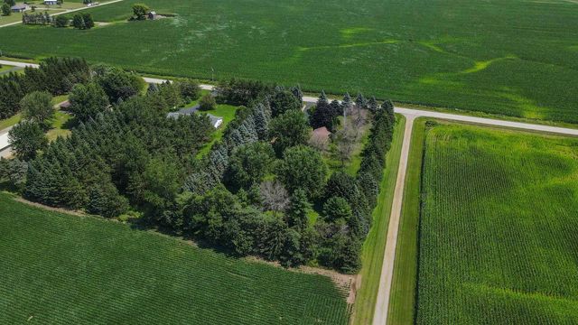 N8815 ISAAR ROAD, Seymour, WI 54165