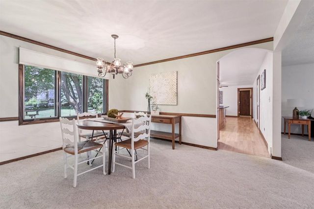 N8815 ISAAR ROAD, Seymour, WI 54165