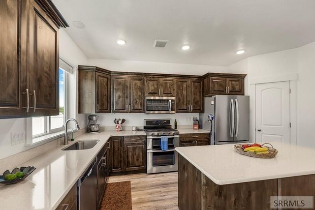 849 S 2380 W, Rexburg, ID 83440