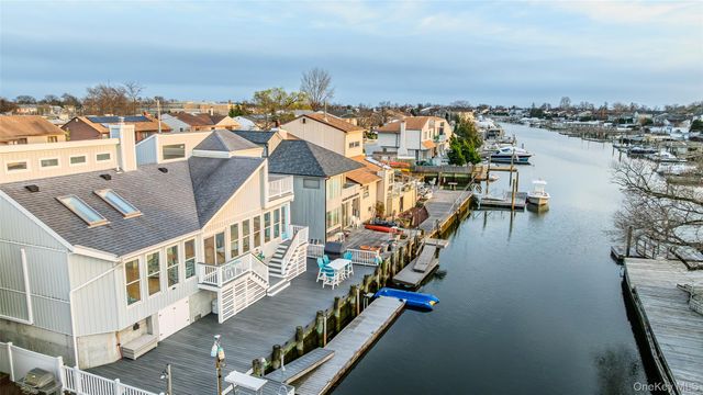 226 Lee Place, Bellmore, NY 11710