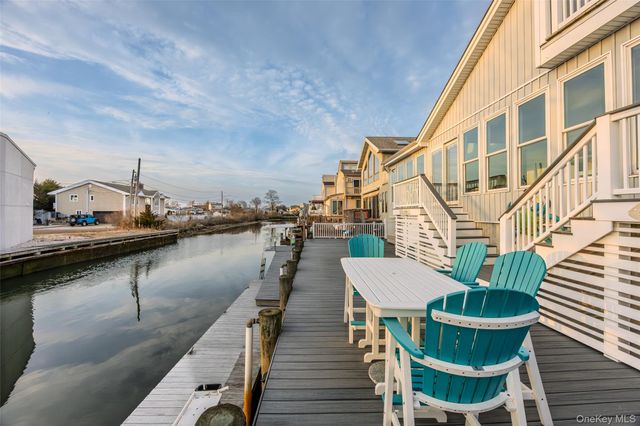 226 Lee Place, Bellmore, NY 11710