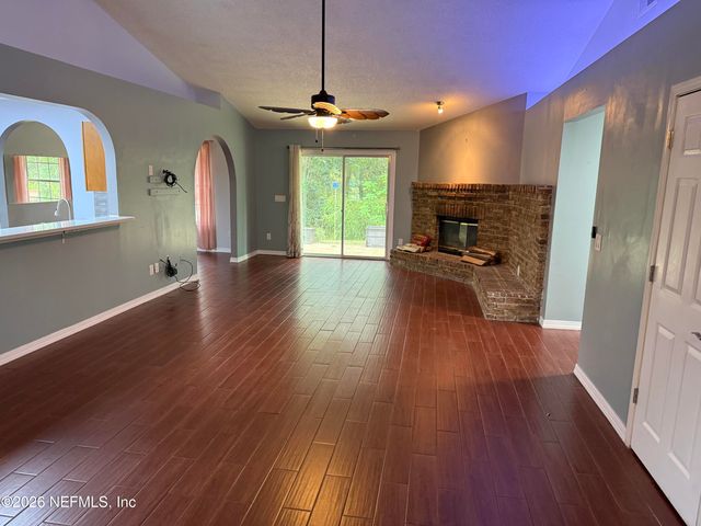 958 LONG LAKE Drive, Jacksonville, FL 32225