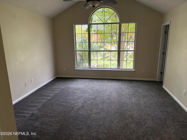 958 LONG LAKE Drive, Jacksonville, FL 32225