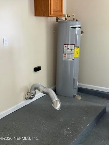 958 LONG LAKE Drive, Jacksonville, FL 32225