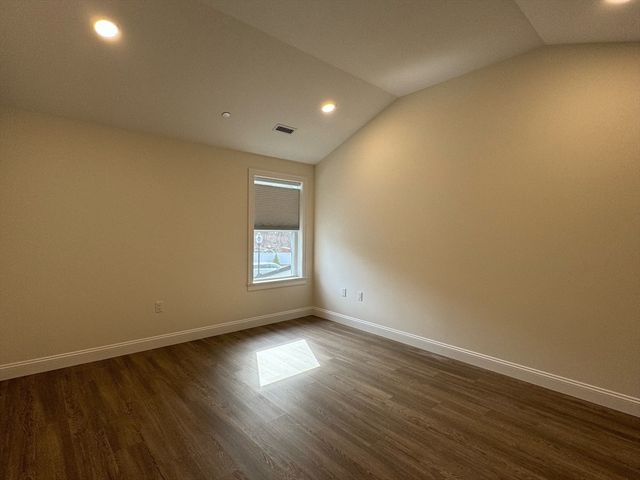 7 East Dexter Ave 40, Woburn, MA 01801