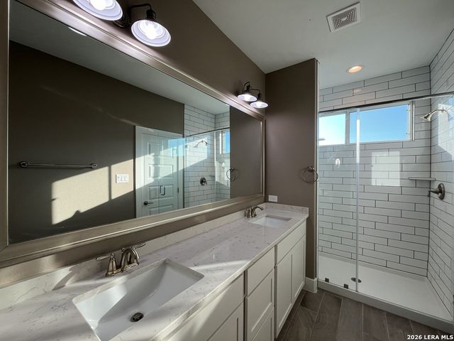 1511 E Sandalwood Ln Unit 11, San Antonio, TX 78209