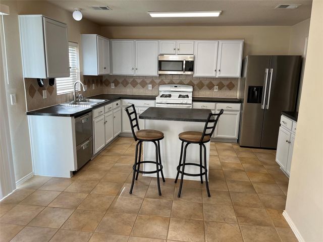 21207 Barker Canyon Lane, Katy, TX 77450