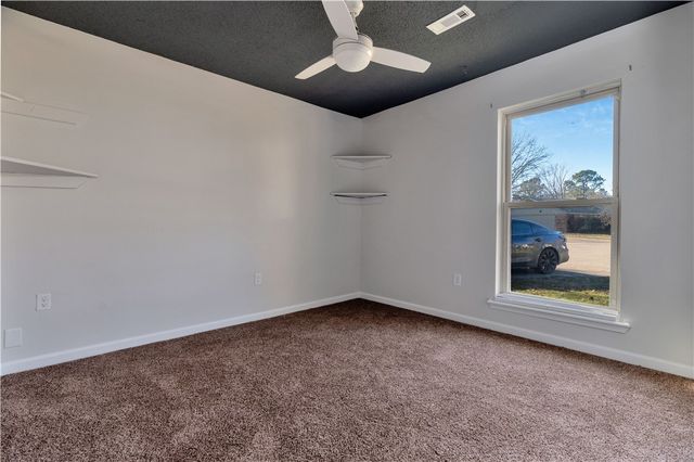 1812 E Furman Street, Fayetteville, AR 72703