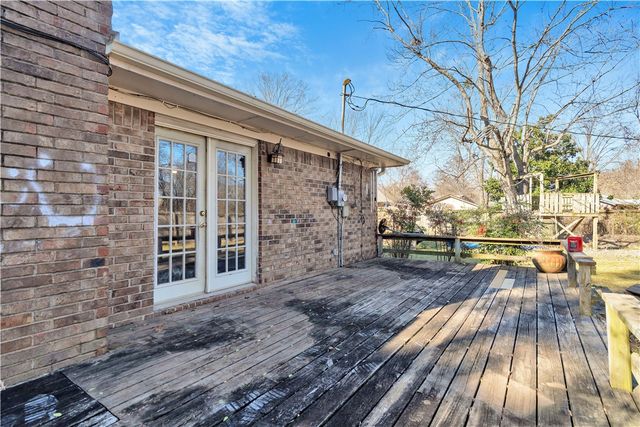 1812 E Furman Street, Fayetteville, AR 72703