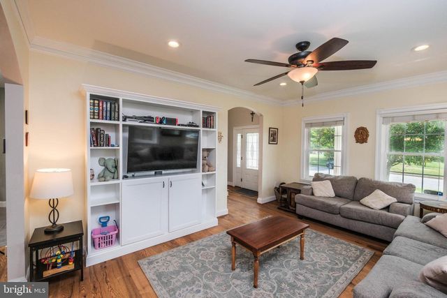 1235 KESLER RD, Front Royal, VA 22630