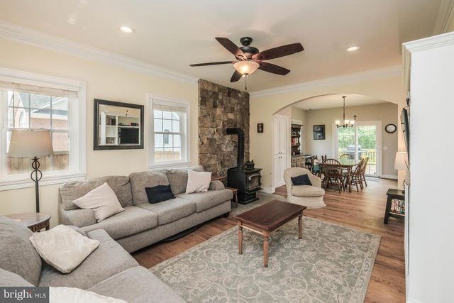 1235 KESLER RD, Front Royal, VA 22630