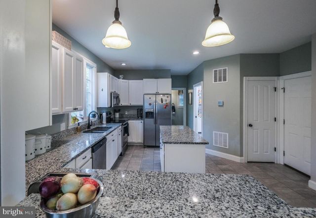 1235 KESLER RD, Front Royal, VA 22630