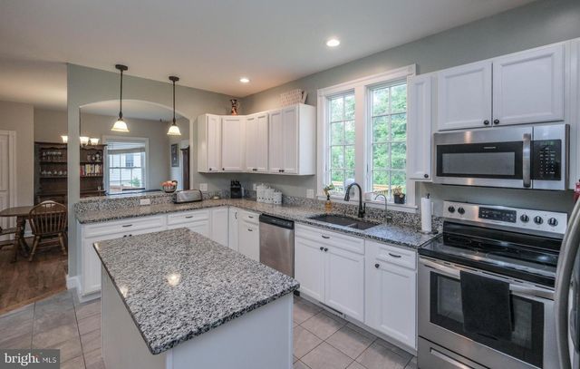 1235 KESLER RD, Front Royal, VA 22630