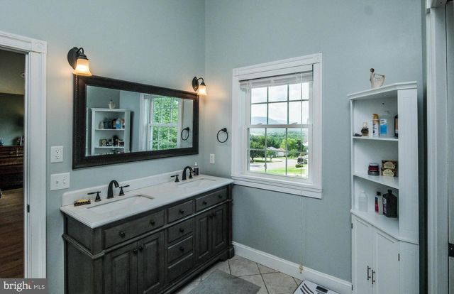 1235 KESLER RD, Front Royal, VA 22630