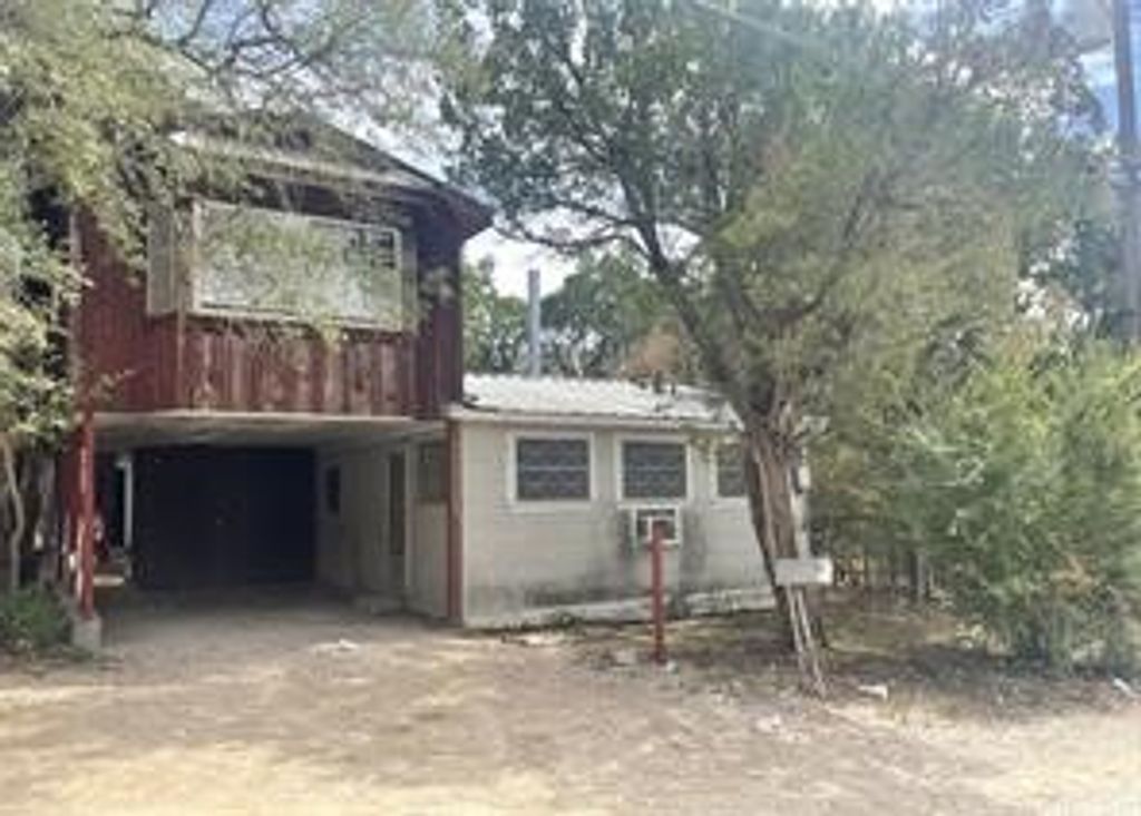 110 FOX Drive, Whitney, TX 76692