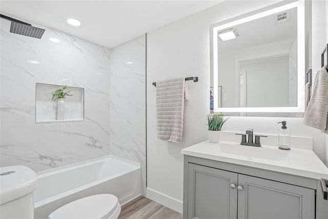 1004 IDLEBRIAR WAY, Tarpon Springs, FL 34689