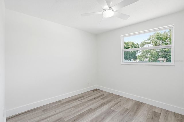 1004 IDLEBRIAR WAY, Tarpon Springs, FL 34689