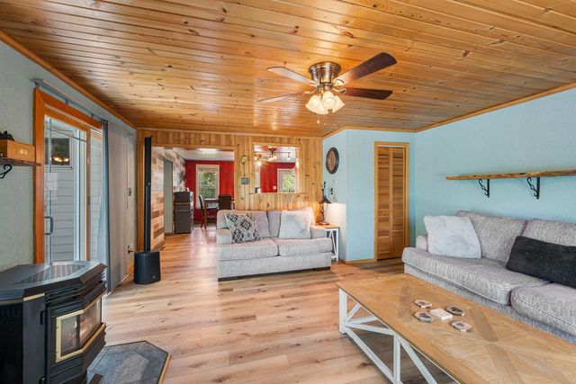 806 WILLOW STREET, Winneconne, WI 54986