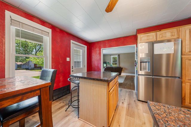 806 WILLOW STREET, Winneconne, WI 54986