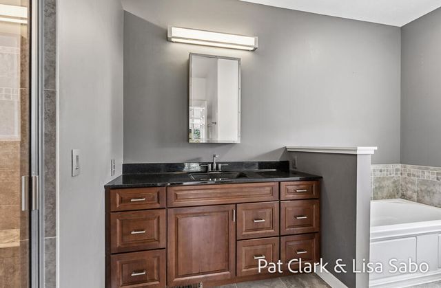 3415 Northfield Trail, Kalamazoo, MI 49009
