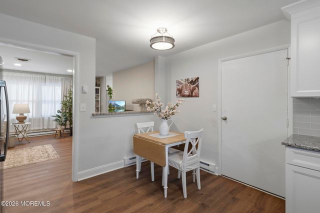 646 B Plymouth Drive, Lakewood, NJ 08701