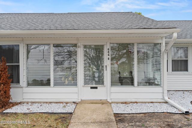 646 B Plymouth Drive, Lakewood, NJ 08701