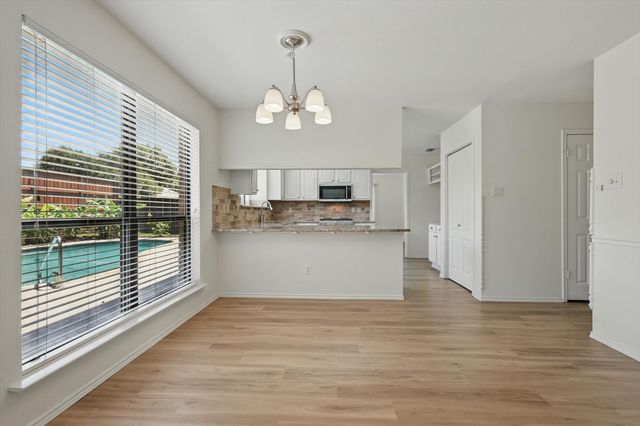 1800 Chatham Drive, Flower Mound, TX 75028