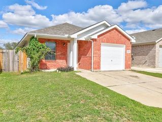 6140 River Pointe Drive, Fort Worth, TX 76114