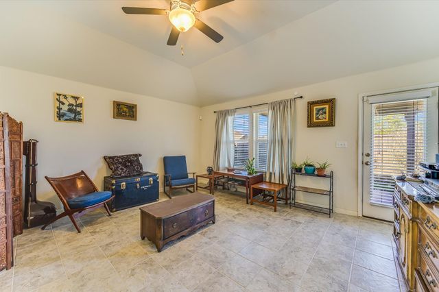 135 Tailwind DR, Kyle, TX 78640