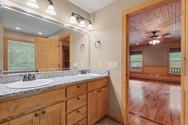 600 Mill Ridge Road, Hiawassee, GA 30546